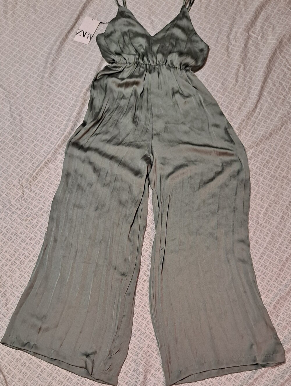 Zara Satin Wide-Leg Jumpsuit in Sage Green Size S.   NWT